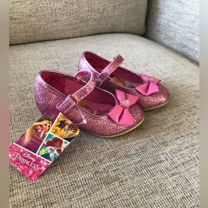 Shoes, toddler size 6, Disney Princess, pink glittery